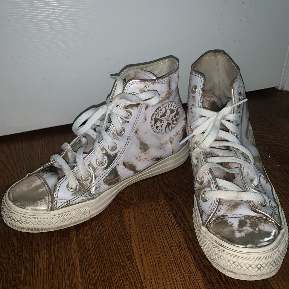 Metallic distressed high top chuck taylors